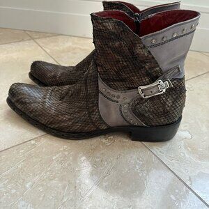 Men's boots